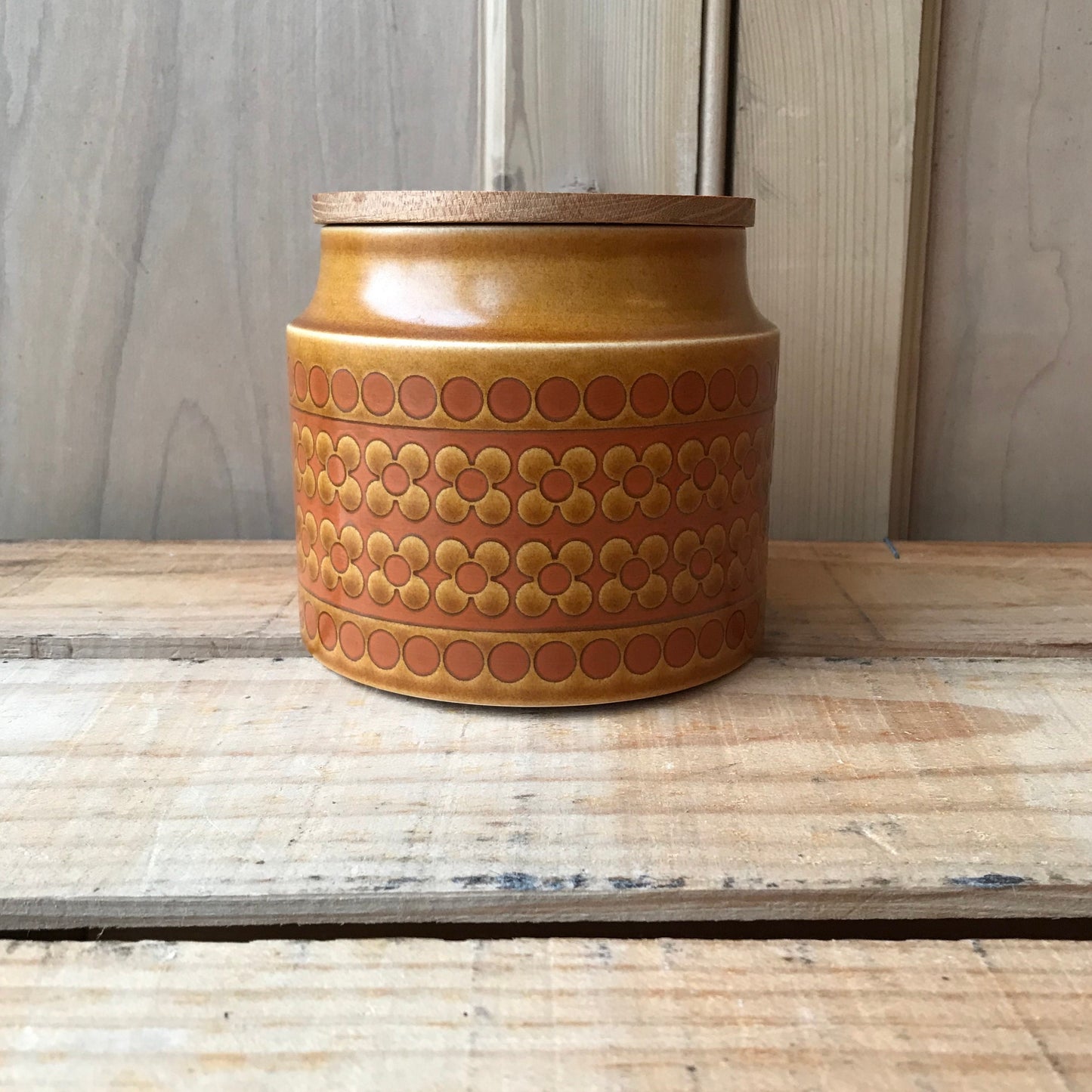 Hornsea Saffron storage jar